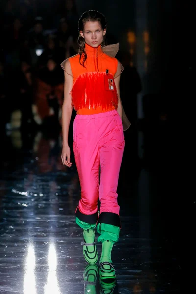 Look 44